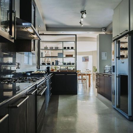 The Edge Boutique Bed And Breakfast กอนูบี ภายนอก รูปภาพ