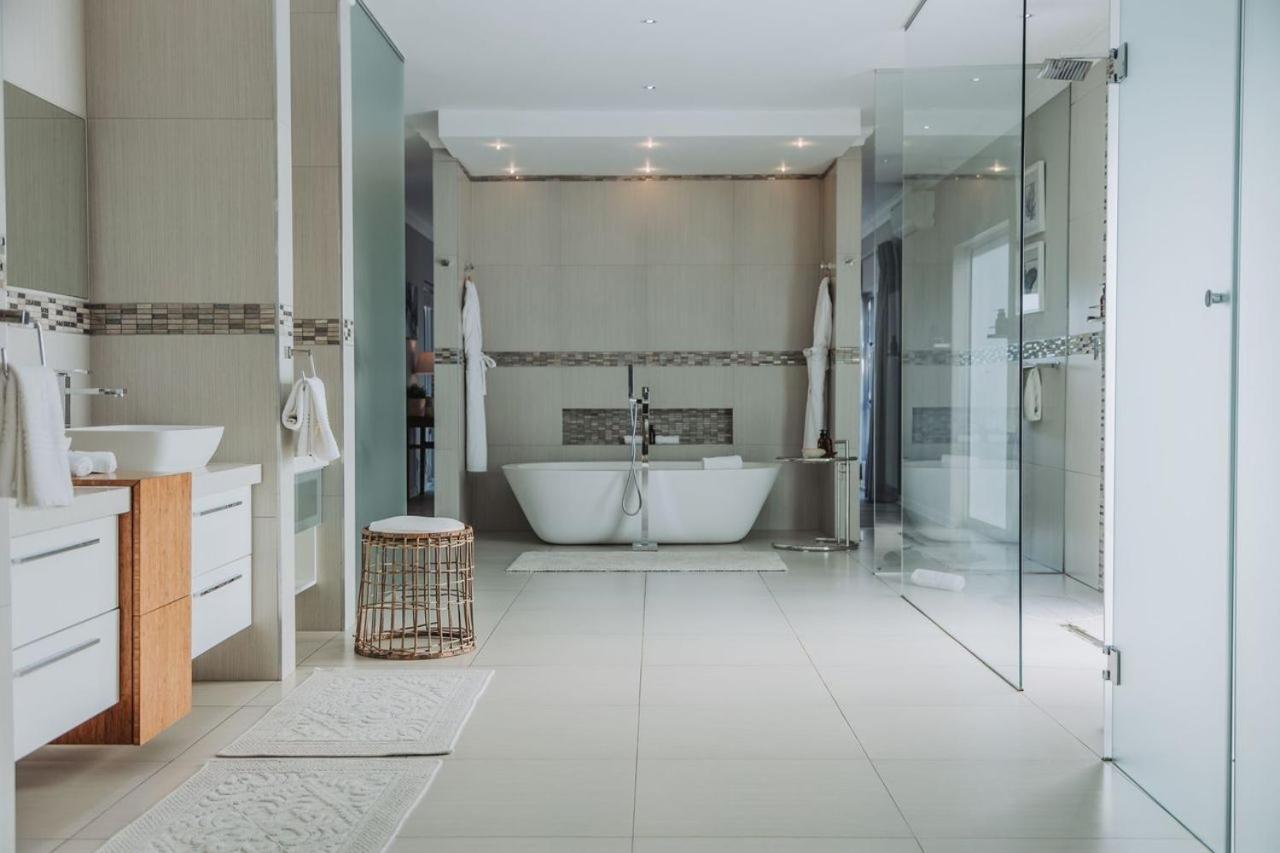 The Edge Boutique Bed And Breakfast กอนูบี ภายนอก รูปภาพ